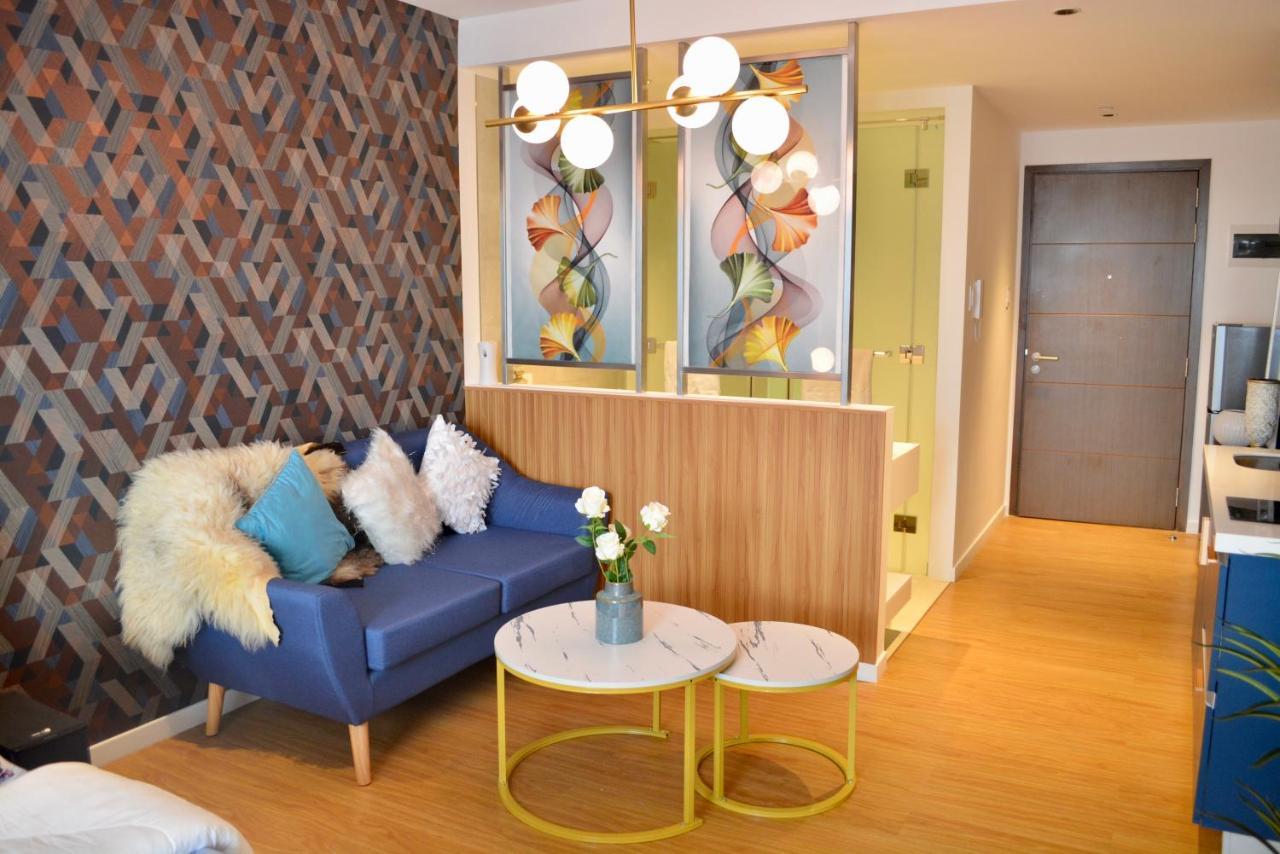 Luxxe Interior Design Condo - Novotel Residences At Acqua Private Residences Mandaluyong Exterior photo